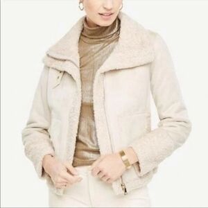 Ann Taylor Faux Shearling Wool Suede Moto Winter Jacket Beige Womens Size 6 P